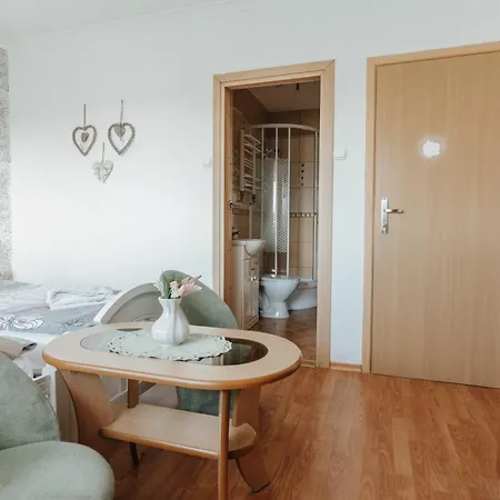فندق مبيت وإفطار Sarenka 3*