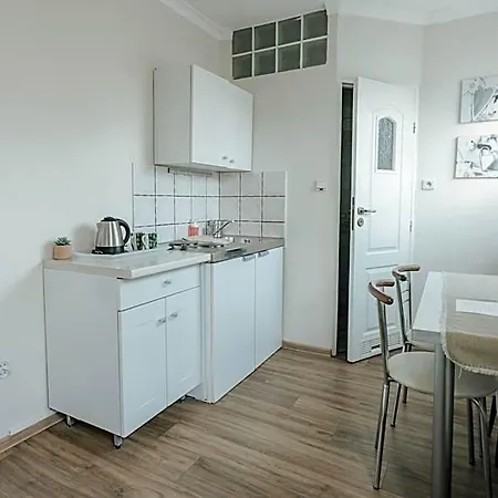 Sarenka Bed and Breakfast 3*